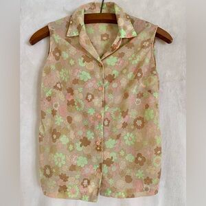 Vintage Floral Union Sleeveless Button-Up Blouse